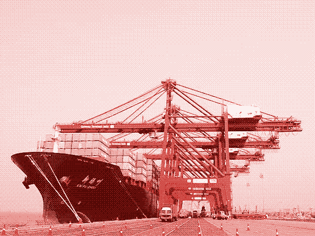 Image: A Chinese container ship. Credit: Jaxer, Wikimedia Commons.