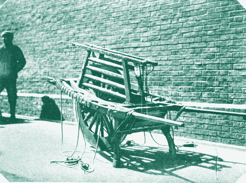 Image: A Chinese wheelbarrow in Shanghai, 1910. Institut d’Asie Orientale / Lyon Institute of East Asian Studies.
