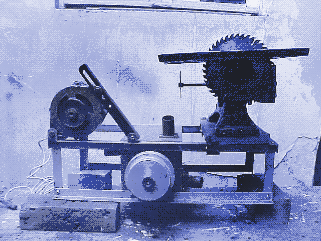 A set-up of a water motor running a table saw and generator. Picture: Campo Nuevo