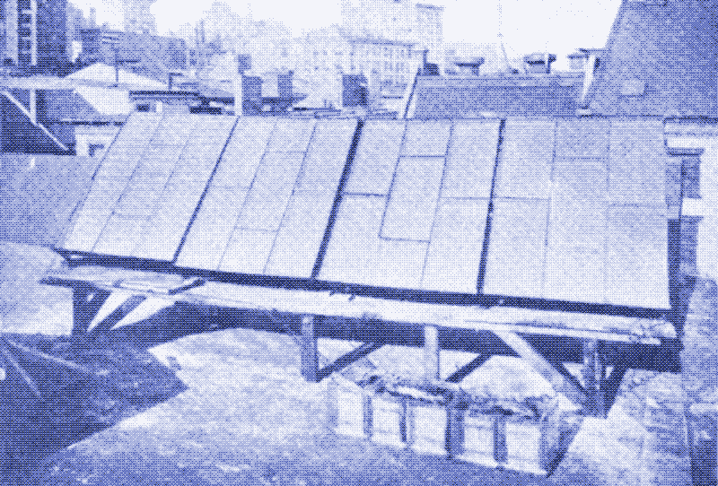 Powyżej: Trzeci panel słoneczny George Cove. Panele są teraz pochylone pod kątem, a nie leżą płasko. Źródło: Literary Digest 1909 r, s. 1153.